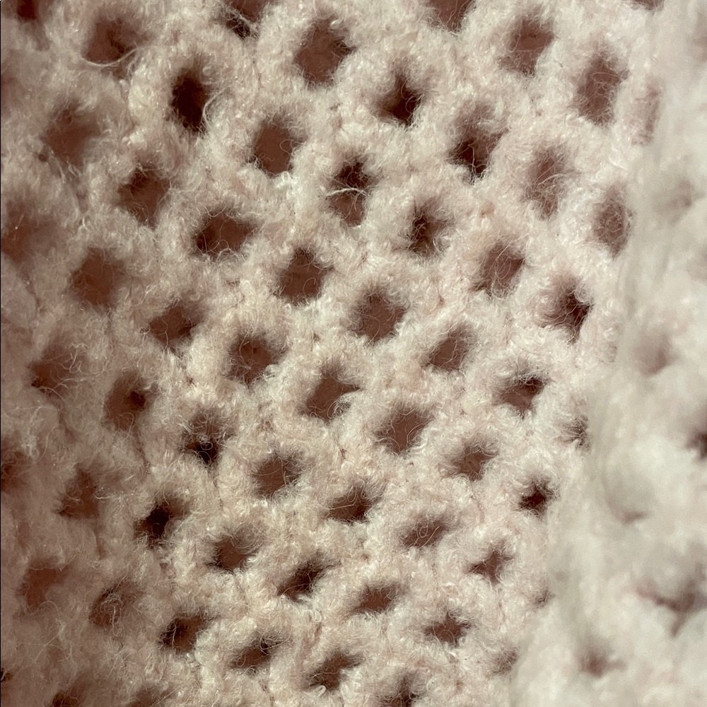 Woman’s Universal Thread Large Oversized Blush Pi… - image 4